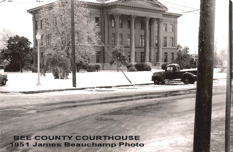 1951 County courthouse, Bee County, Texas