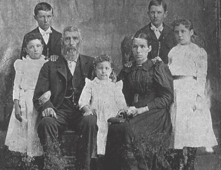 James Claibourne and Mary Jane Norris Brown and Family, Brown County, Texas